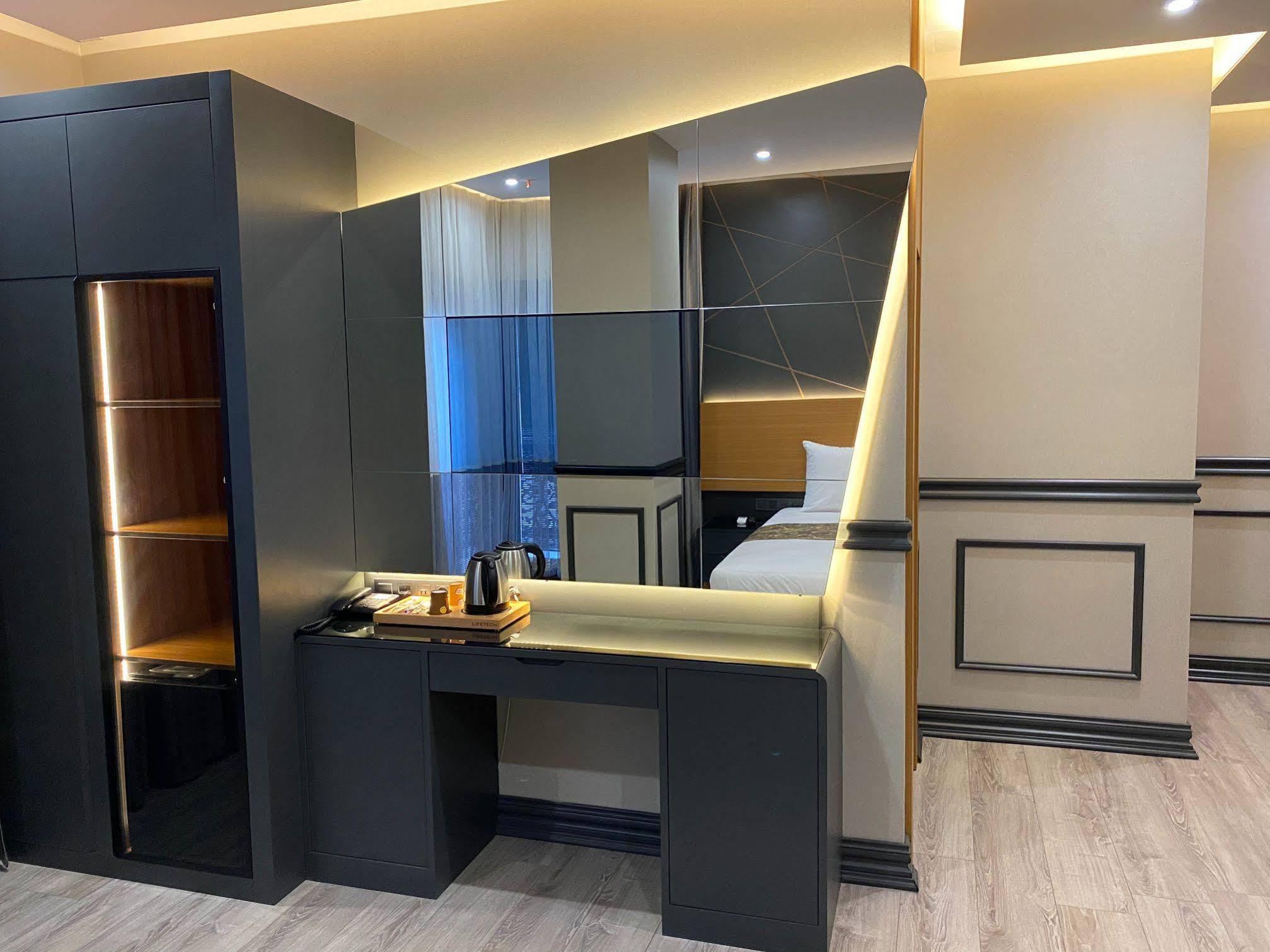 Confores Hotel อิสตันบูล ภายนอก รูปภาพ