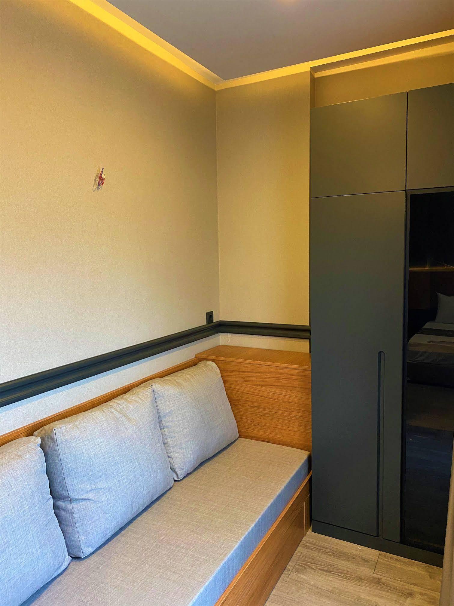 Confores Hotel อิสตันบูล ภายนอก รูปภาพ