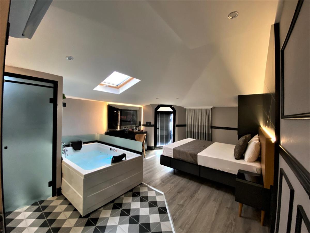 Confores Hotel อิสตันบูล ภายนอก รูปภาพ
